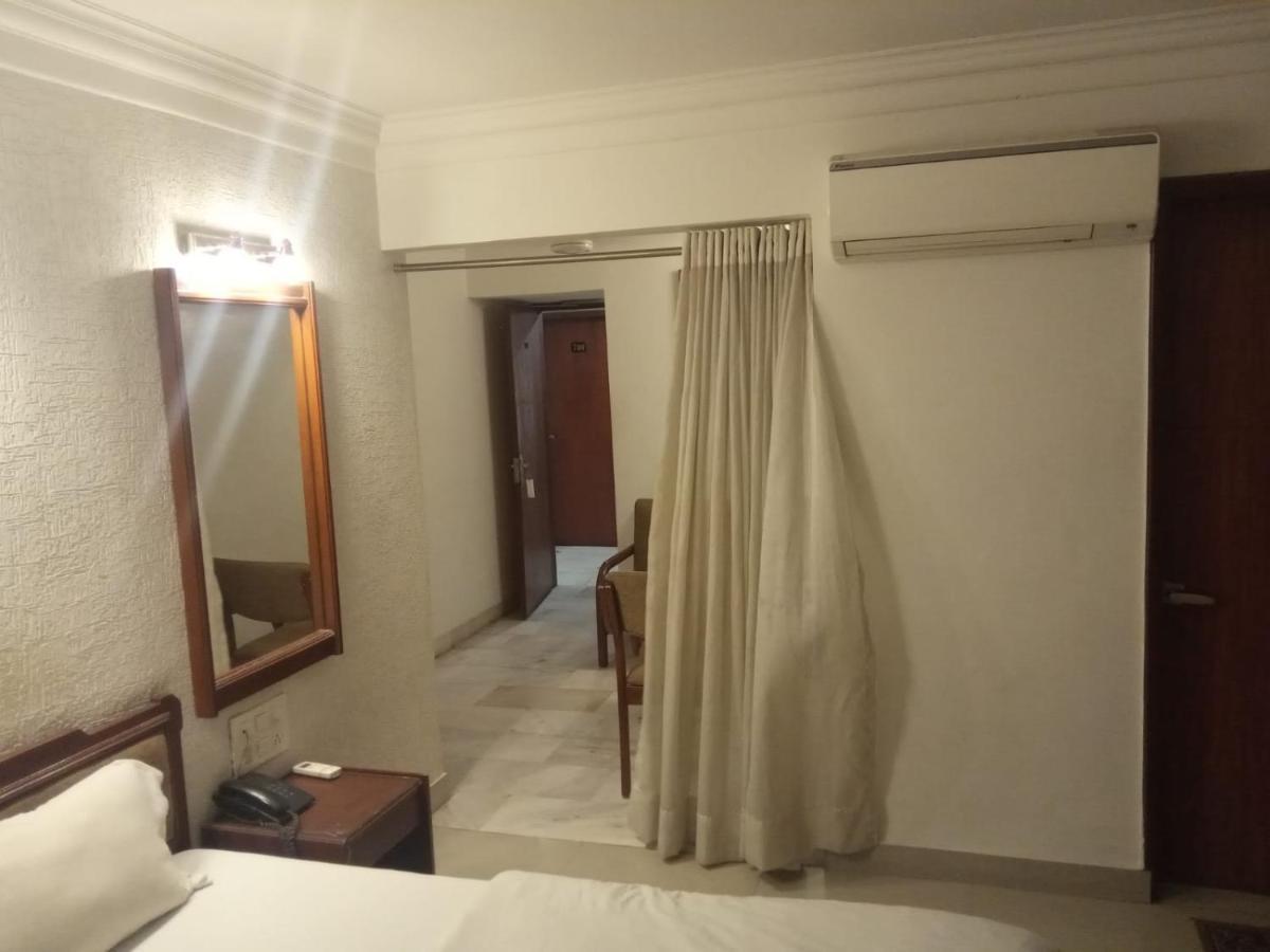 Hotel Apex Ахмедабад Екстер'єр фото